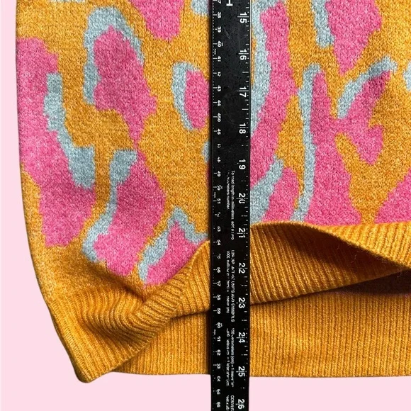Bibi Orange and Pink Crew Neck Sweater with leopard Playful Pattern Size L - Picture 6 of 11